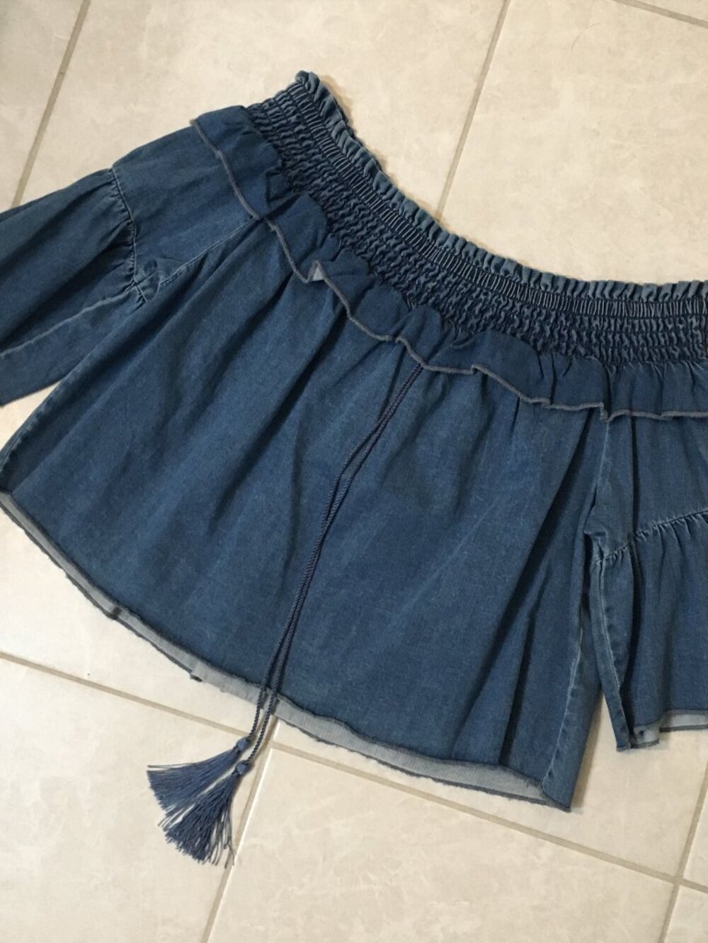 bebe Off the shoulder Denim Ruffle Crop Top XS